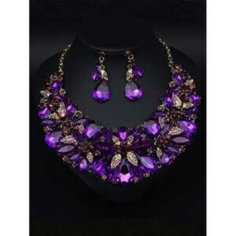 Extravagant Crystal Floral Necklace And Earring Set, Perfect For Brides And Brid